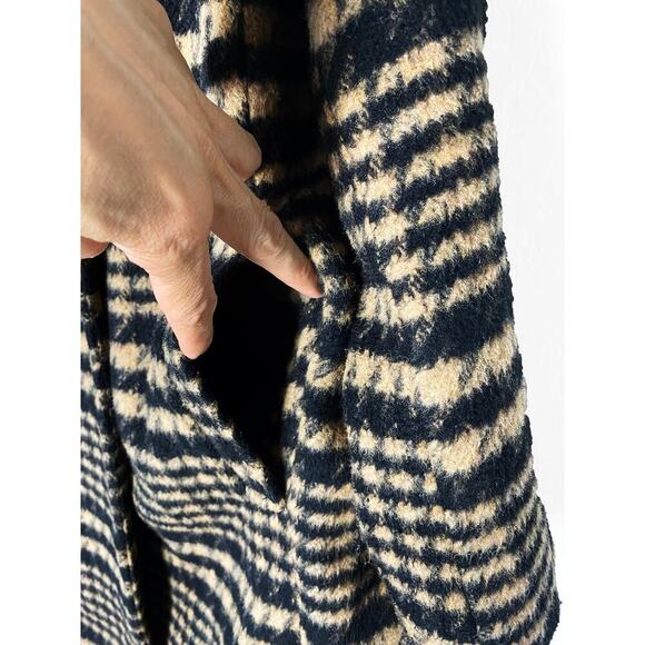 Avec Les Filles Women's Brushed Shawl Collar Houndstooth Plaid Jacket Black Tan - Picture 11 of 16